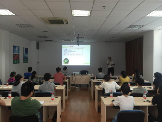 保險專家為業務員作&ldquo;出口信用險業務&rdquo;培訓