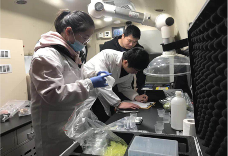 &ldquo;你點我檢&rdquo;食品安全快檢車開進(jìn)浦江農(nóng)批市場