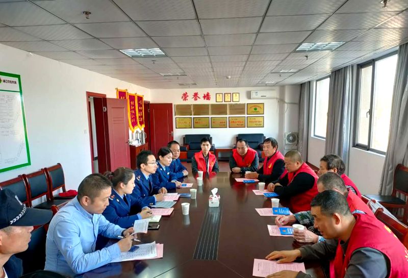 浦江縣監(jiān)管局聯(lián)合浦江農(nóng)批市場開展&ldquo;文明城市創(chuàng)建&rdquo;主題黨建活動