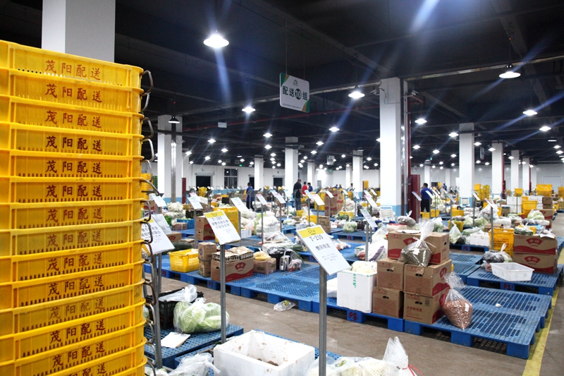 諸暨市教育局領導到浙農(nóng)茂陽檢查秋季開學配送工作