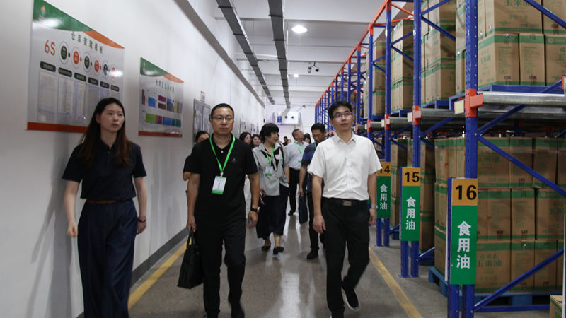 嘉興經(jīng)開區(qū)智慧城市公司董事長程峰調(diào)研浙農(nóng)華盛